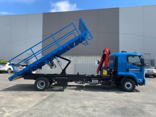 Northland Waste - Flatbed tipper